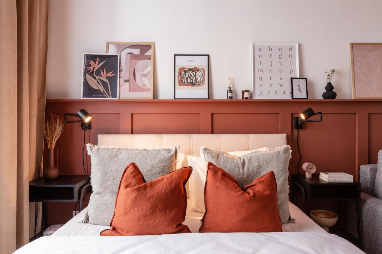 Turnkey I National Museum Apartments Praha Bagian luar foto