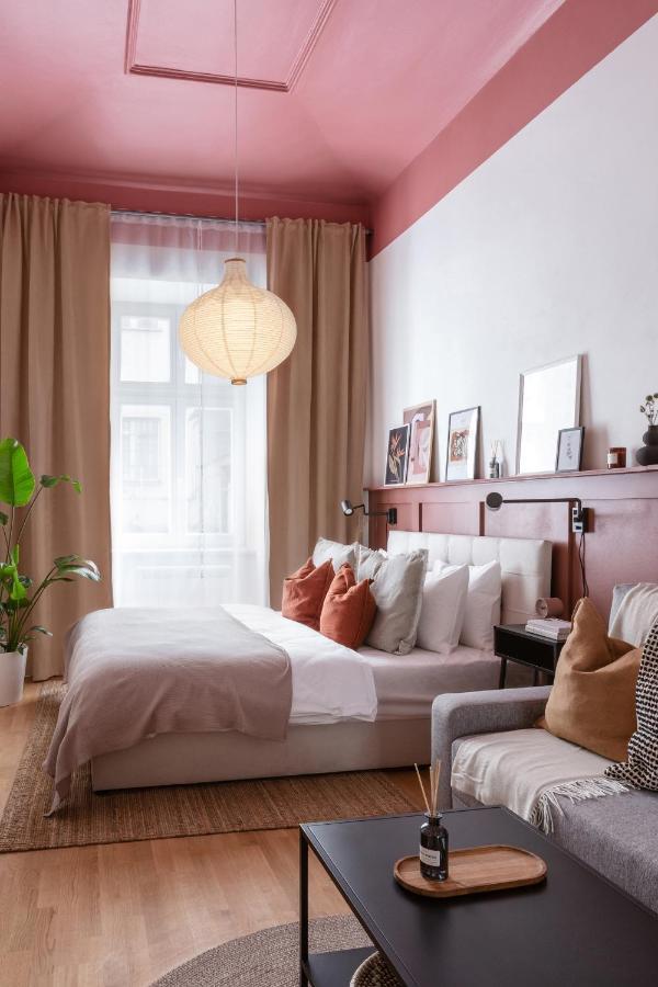 Turnkey I National Museum Apartments Praha Bagian luar foto